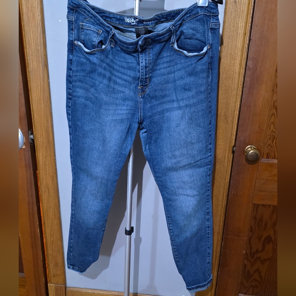 Mossimo Supply Co Blue Straight Jeans Medium Wash